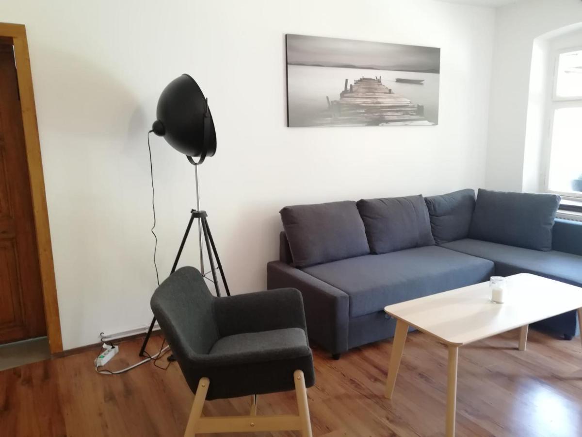 Steinhofel Kleine Galerie Apartment Fuer 3 Mit Kueche Kamin Netflix Parken Und Hofladen מראה חיצוני תמונה